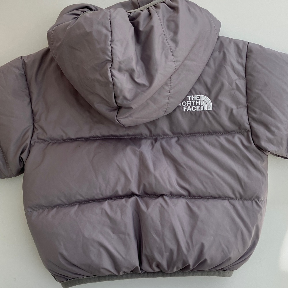 North Face Reversible Puffer Jacket - Picture 2 of 8